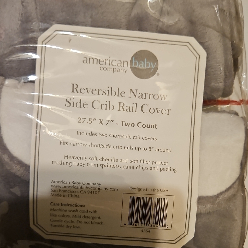 Reversible Narrow Side Crib Rail Cover - Gray/White